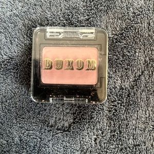 Buxom eyeshadow single
